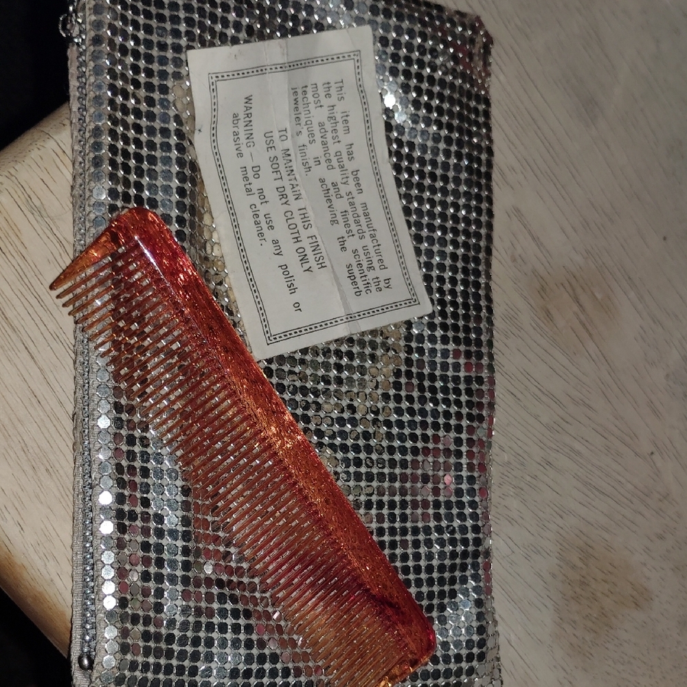 Silver Mesh Clutch - Picture 4 of 4